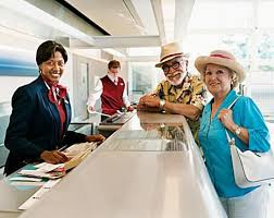 Seniors_in_airport